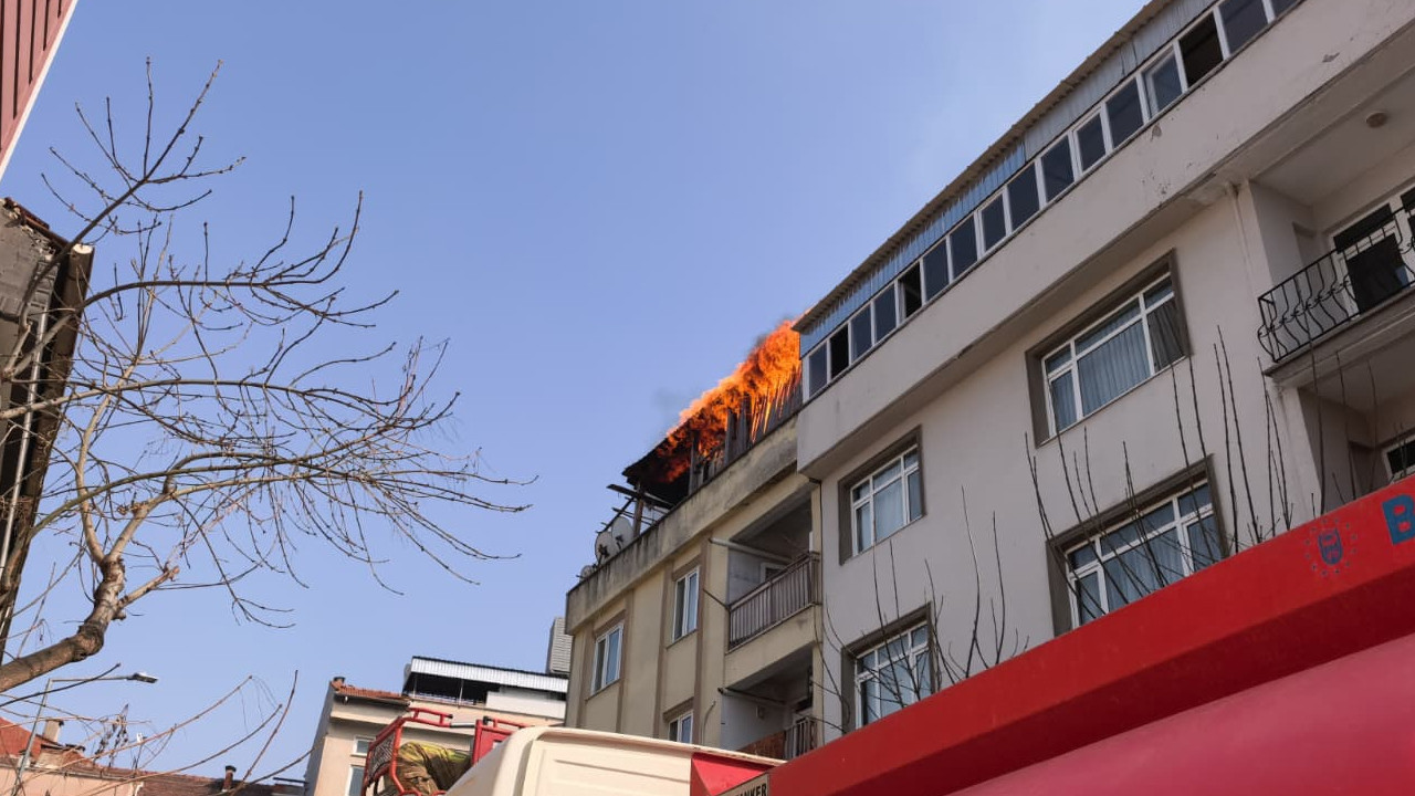 Bursa’da teras katında çıkan yangın kontrol altına alındı