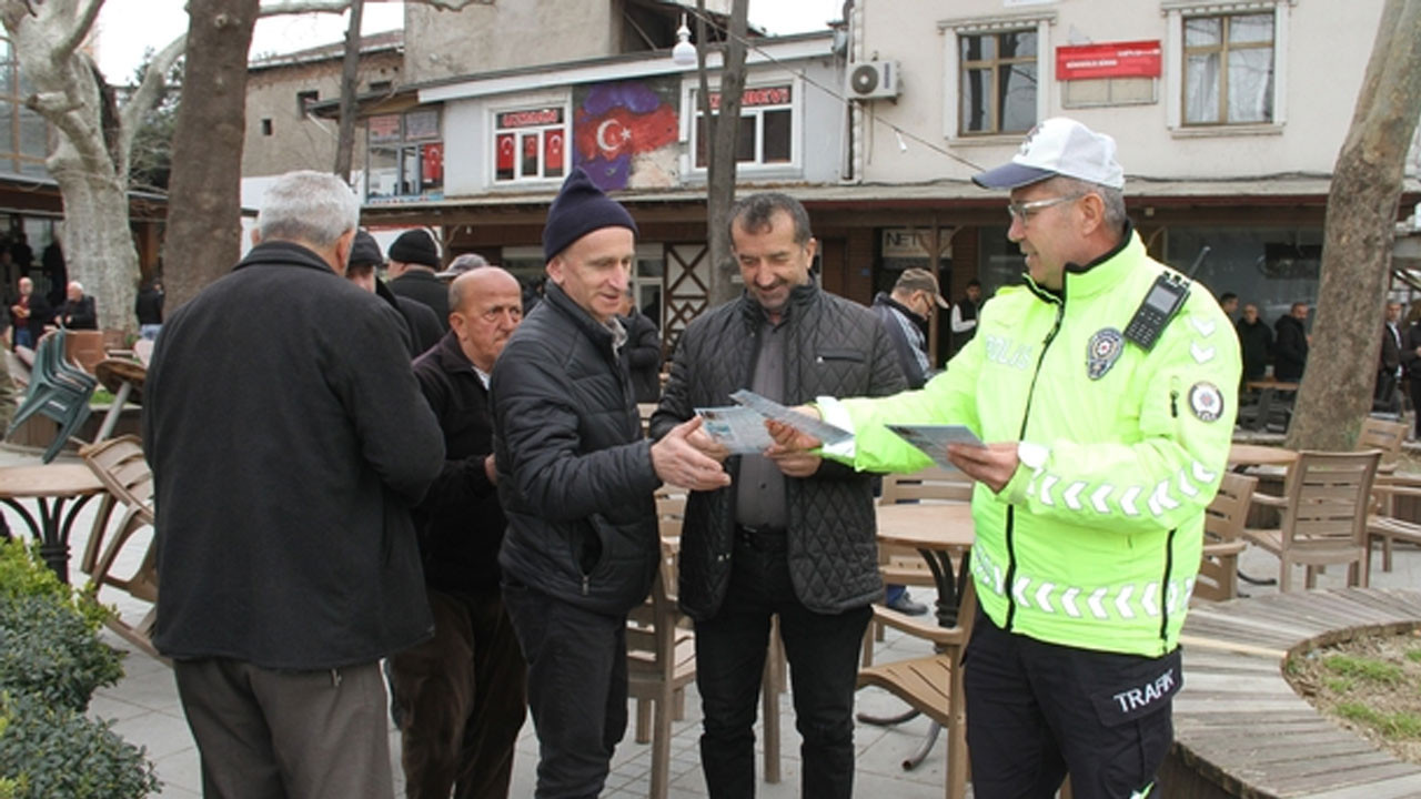 Dolandırıcılara karşı broşür dağıtımı