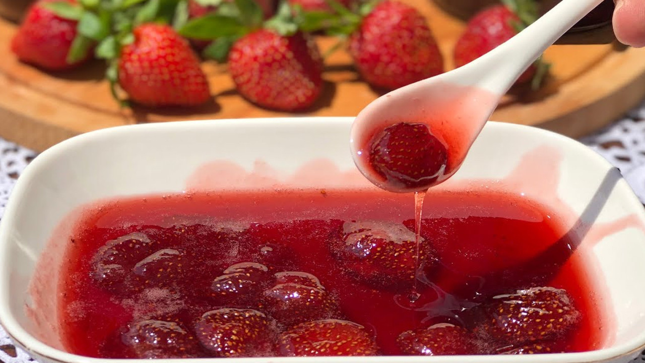 Dağılmadan tane tane çilek reçeli: Mevsimin en iyi tarifi ve saklama yöntemleri