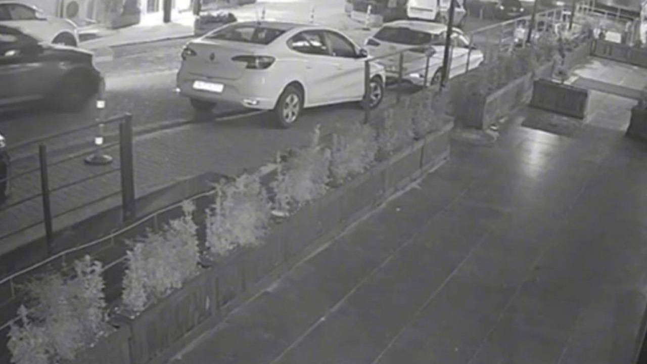 Esenyurt'ta iş yeri kurşunlayan şüpheliler yakalandı