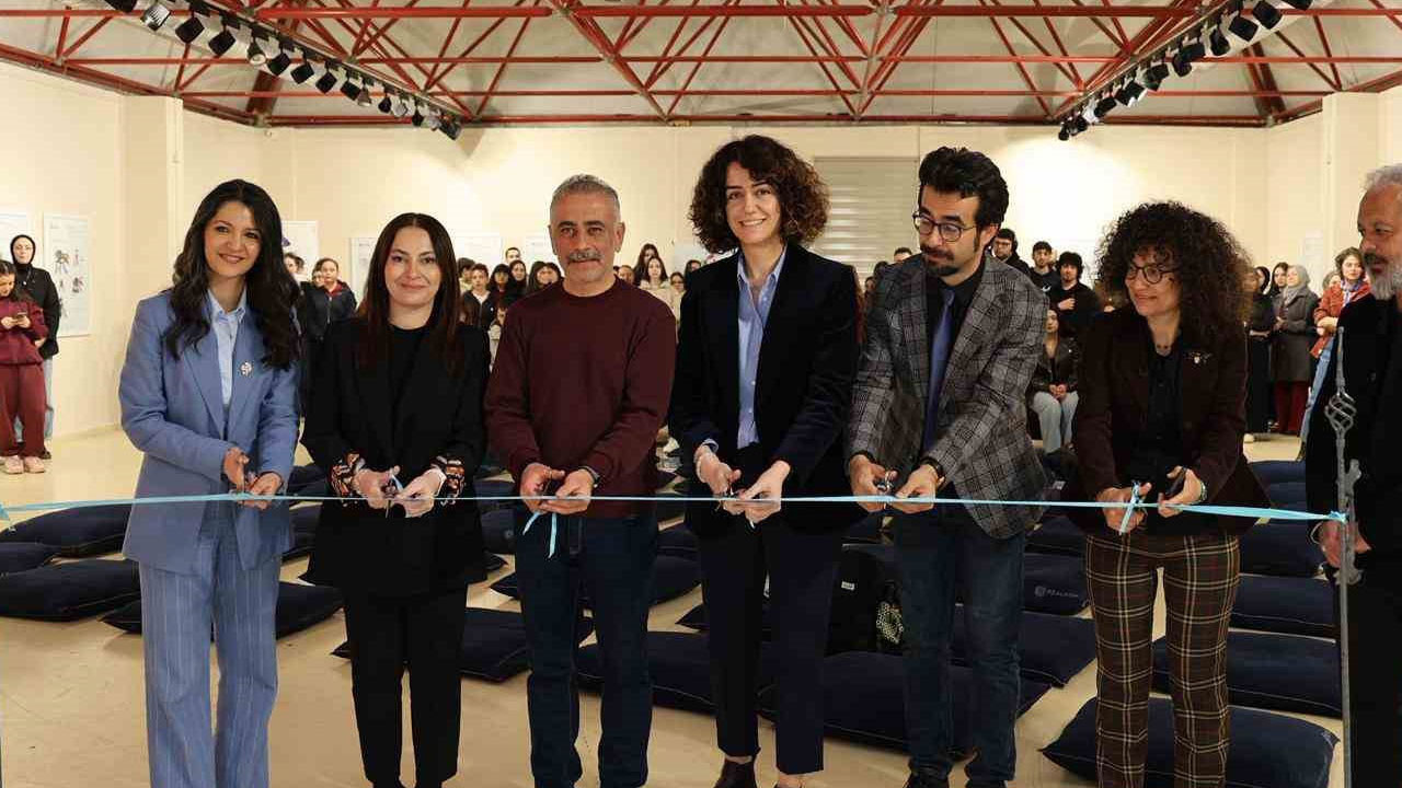 Böceklerin dünyası bilim ve sanatla anlatıldı