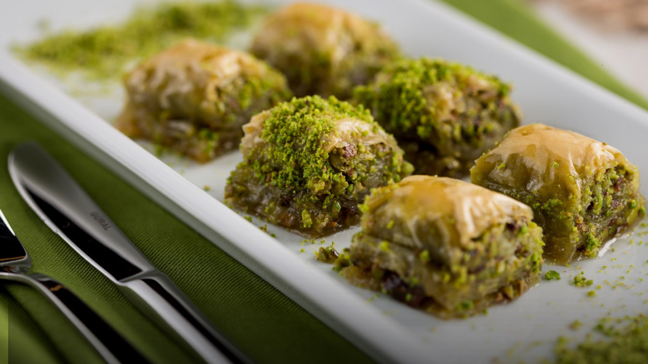 Ramazan Bayramı'nda tatlıya dikkat: Uzmanlar aşırı tüketim uyarısı yaptı