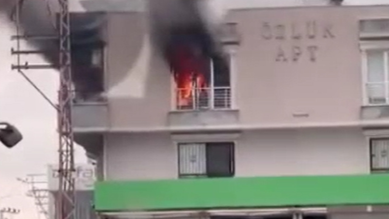 Batman’da korkutan yangın: Apartman dairesi alevlere teslim oldu