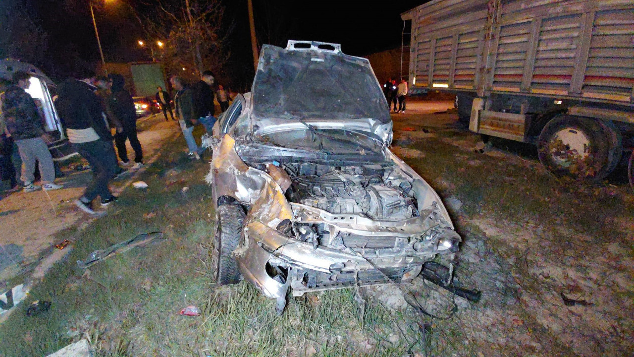 Bolu’da korkutan kaza: İki araç takla attı, 4 kişi yaralandı