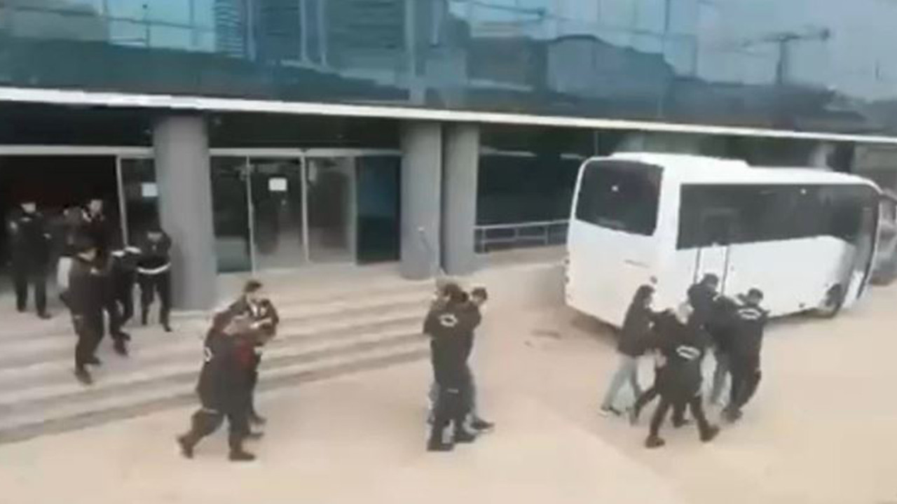 Bursa'da vatandaşları 7 milyar lira dolandıran suç örgütü çökertildi: 9 tutuklama