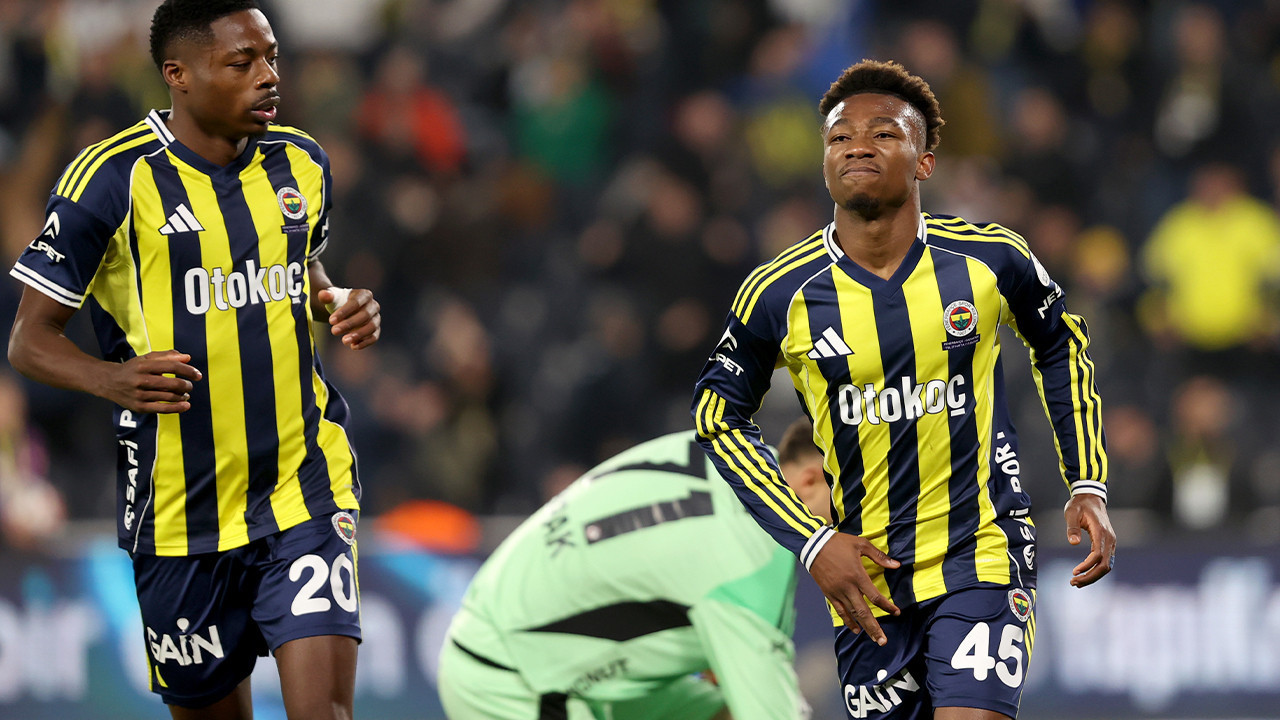 Fenerbahçe Gaziantep FK’yı Nene’nin hat-trick yaptığı maçta 4-1 yendi