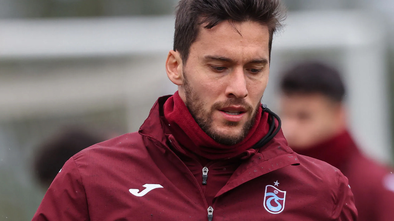 Trabzonspor'da Umut Nayir ısınırken orucunu açtı