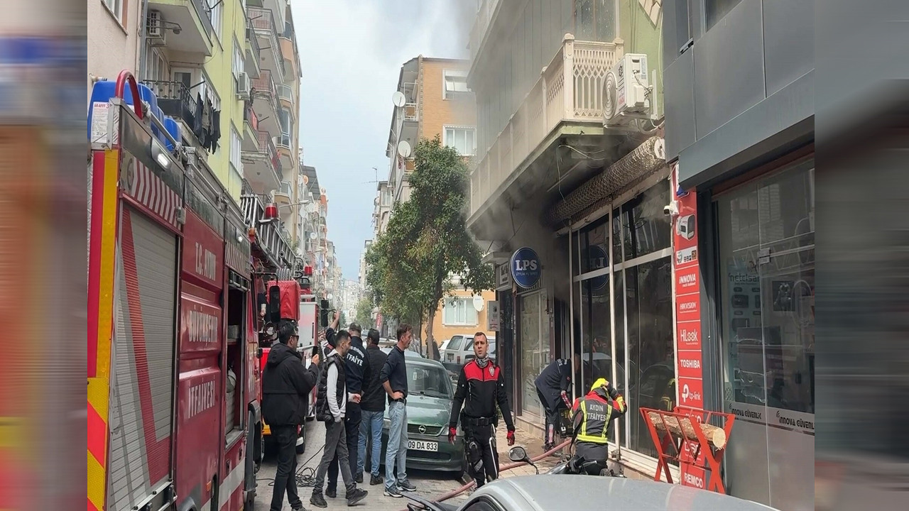 Aydın'da şarjdaki batarya patladı, iş yerinde yangın çıktı