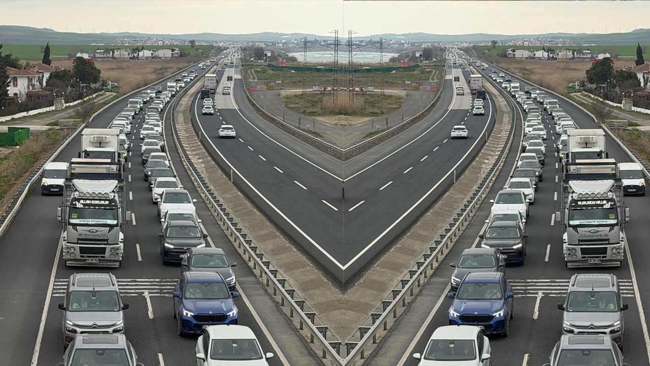 Bayram göçü başladı: Marmaraereğlisi’nde araç kuyrukları kilometreleri buldu
