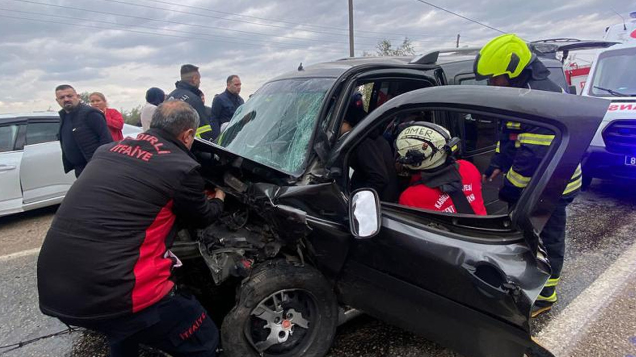 Kadirli’de feci kaza: 1 ölü, 8 yaralı