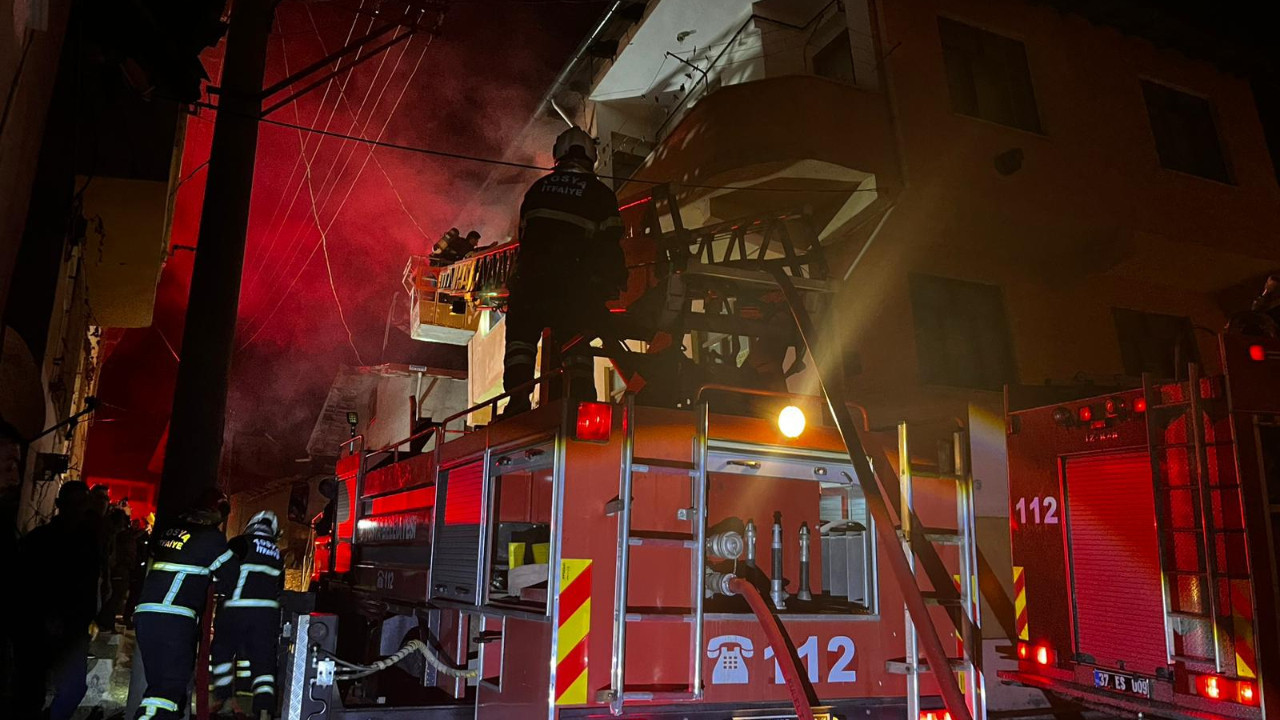 Kastamonu’da bir evde patlama... Yangın çıktı: 1 yaralı