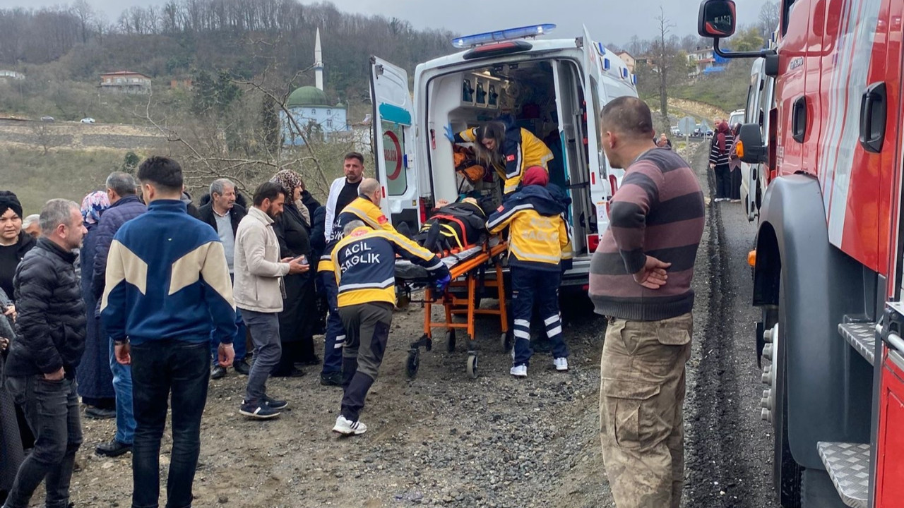 Ordu’da iki ayrı kaza: Araç uçuruma yuvarlandı, 12 kişi yaralandı