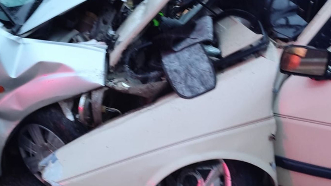 Osmaniye'de iki otomobil çarpıştı: 1 ölü, 6 yaralı