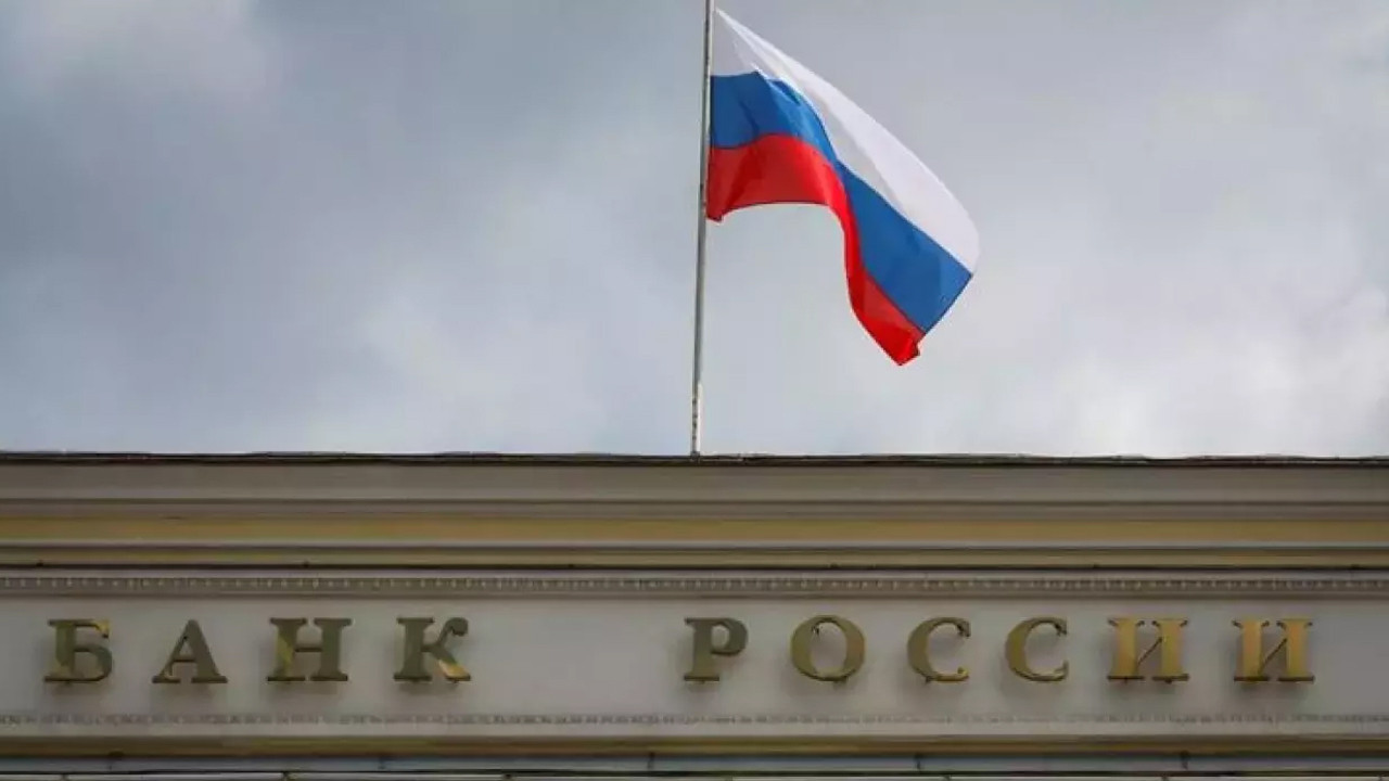 Rusya'da sürpriz faiz kararı