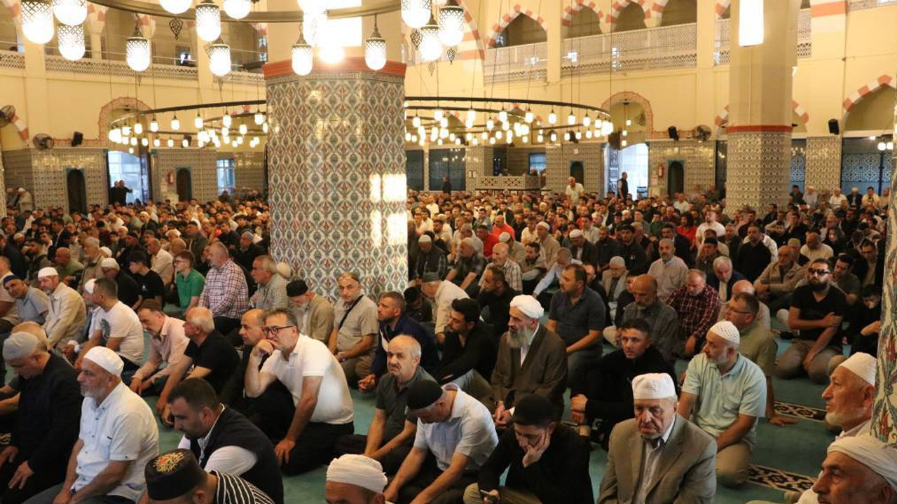 Sakarya ve çevre illerde bayram namazı kılındı