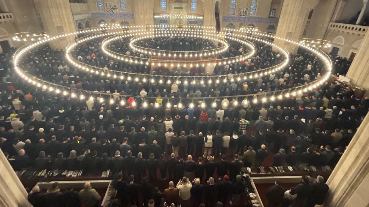 Selimiye’de hasret bitti: Mimar Sinan’ın emanetinde ilk bayram safı