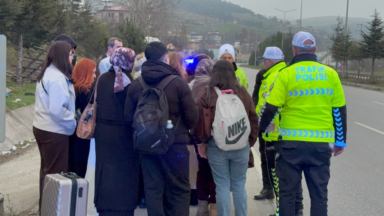 Gezi yolunda korkutan kaza: 4 yaralı