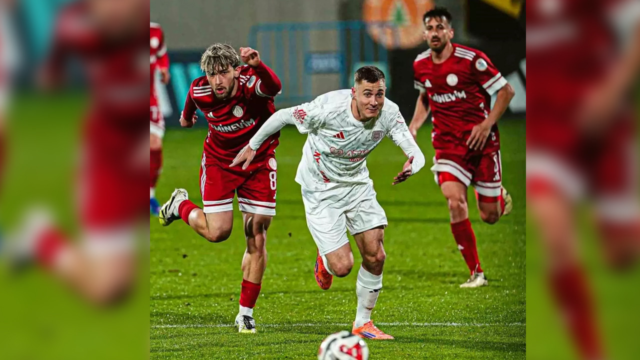 Ümraniyespor-Pendikspor maçında gol sesi çıkmadı