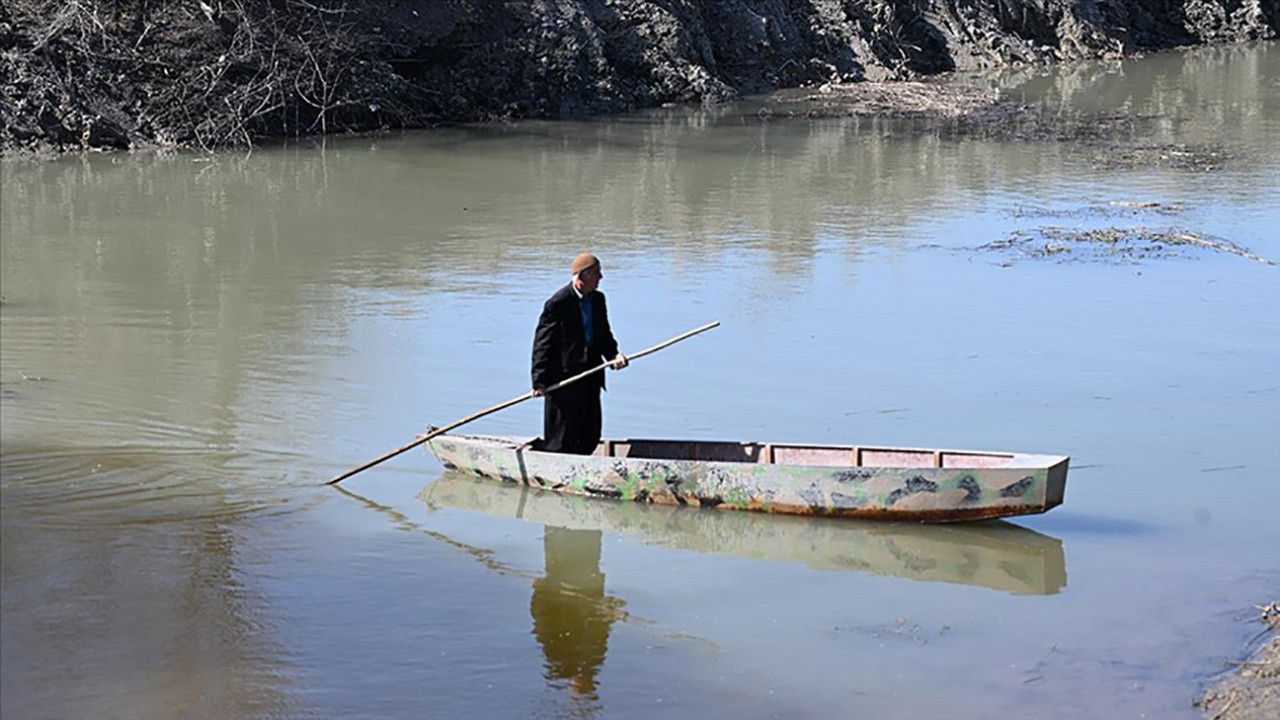80 yaşındaki yerli Robinson gölüne geri döndü: Adada yeni hayat