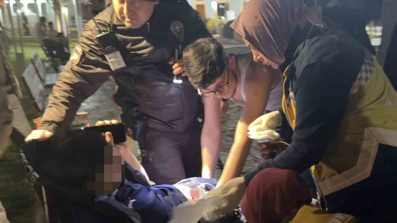 Aksaray’da parkta bıçaklanan çocuk ağır yaralandı