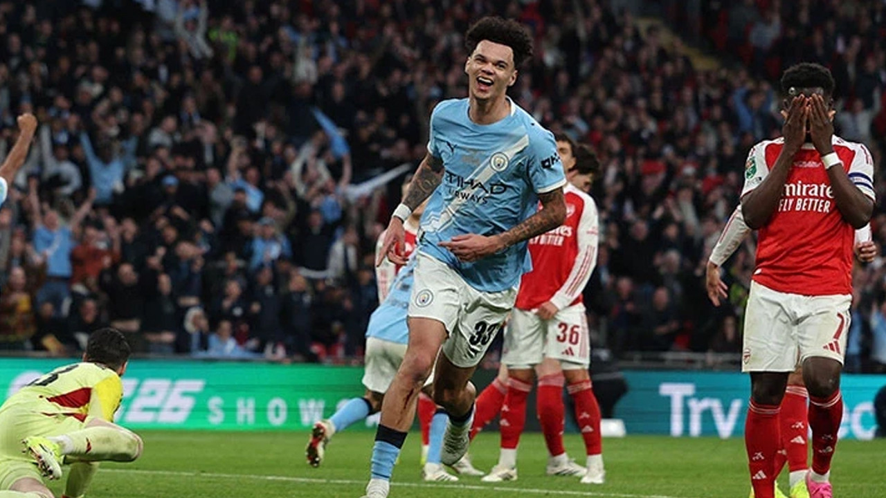 Arsenal’ı 2-0 yenen Manchester City şampiyonluğu aldı