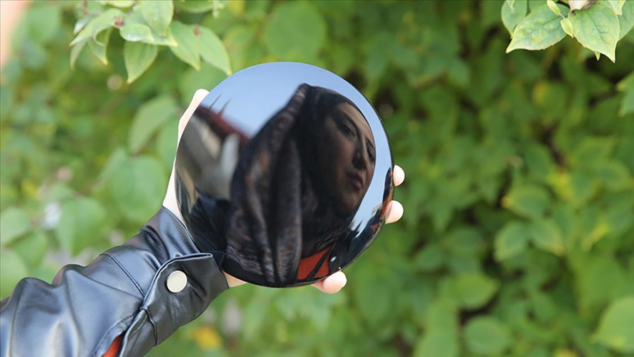 Siyah Obsidyenin büyüsü: Kursiyer ürünleri kapış kapış gidiyor... 43 ilde Zile imzası