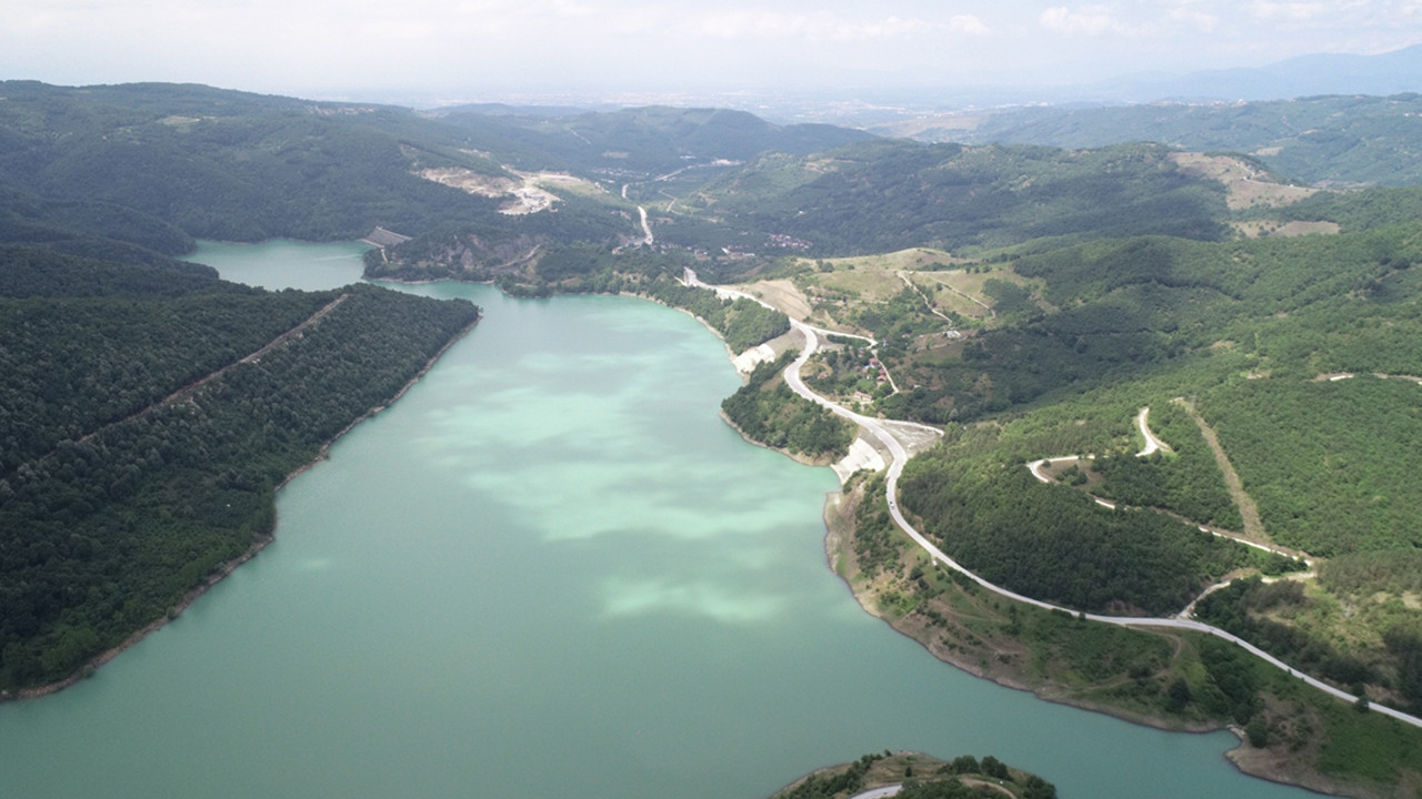 Son yağışlar İstanbul'a içe suyu temini sağlayan Hasanlar Barajı'nı doldurdu
