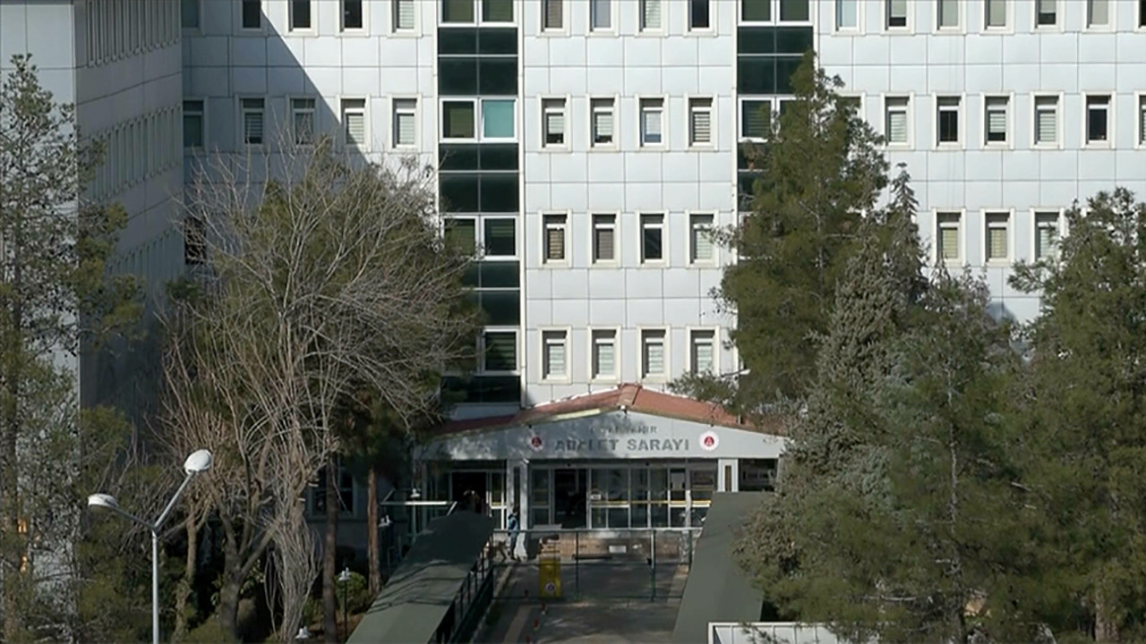 ‘Evde sabun paketleme’ vaadiyle dolandırdılar: 5 sanığa 20 yıla kadar hapis istemi