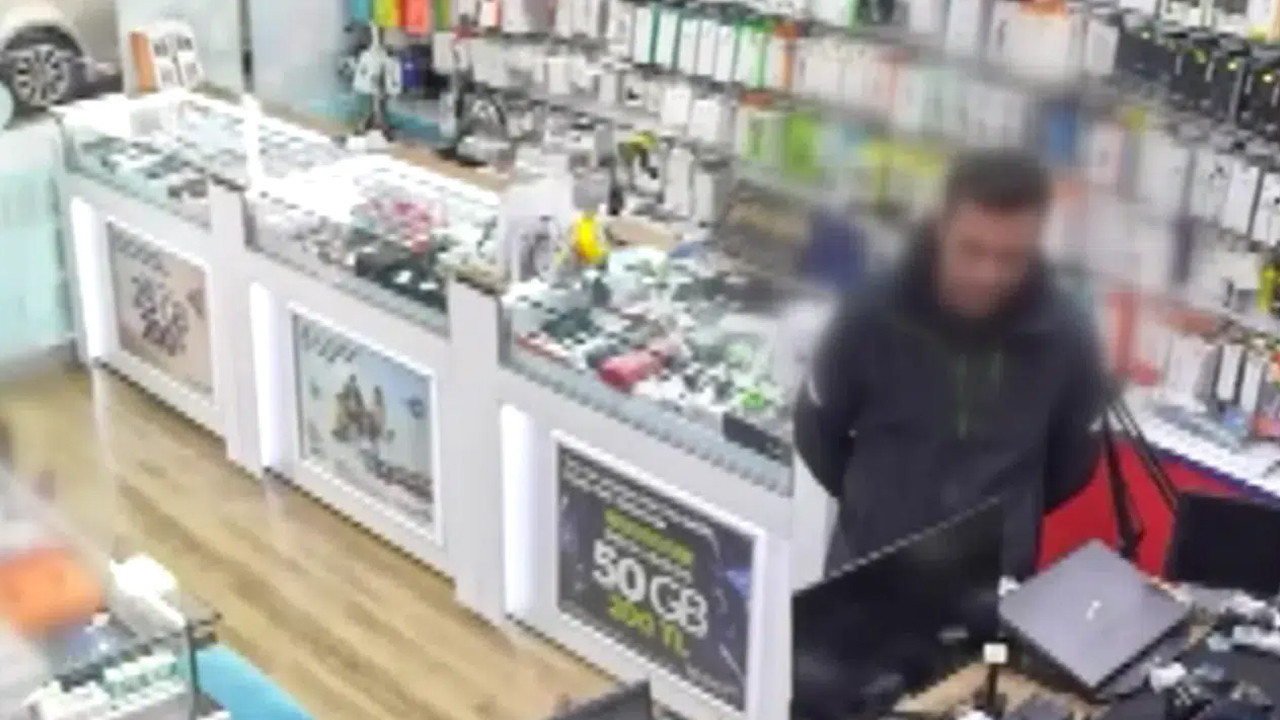 Kuryeye soruşturma: Teslim etmesi gereken telefonu sattı