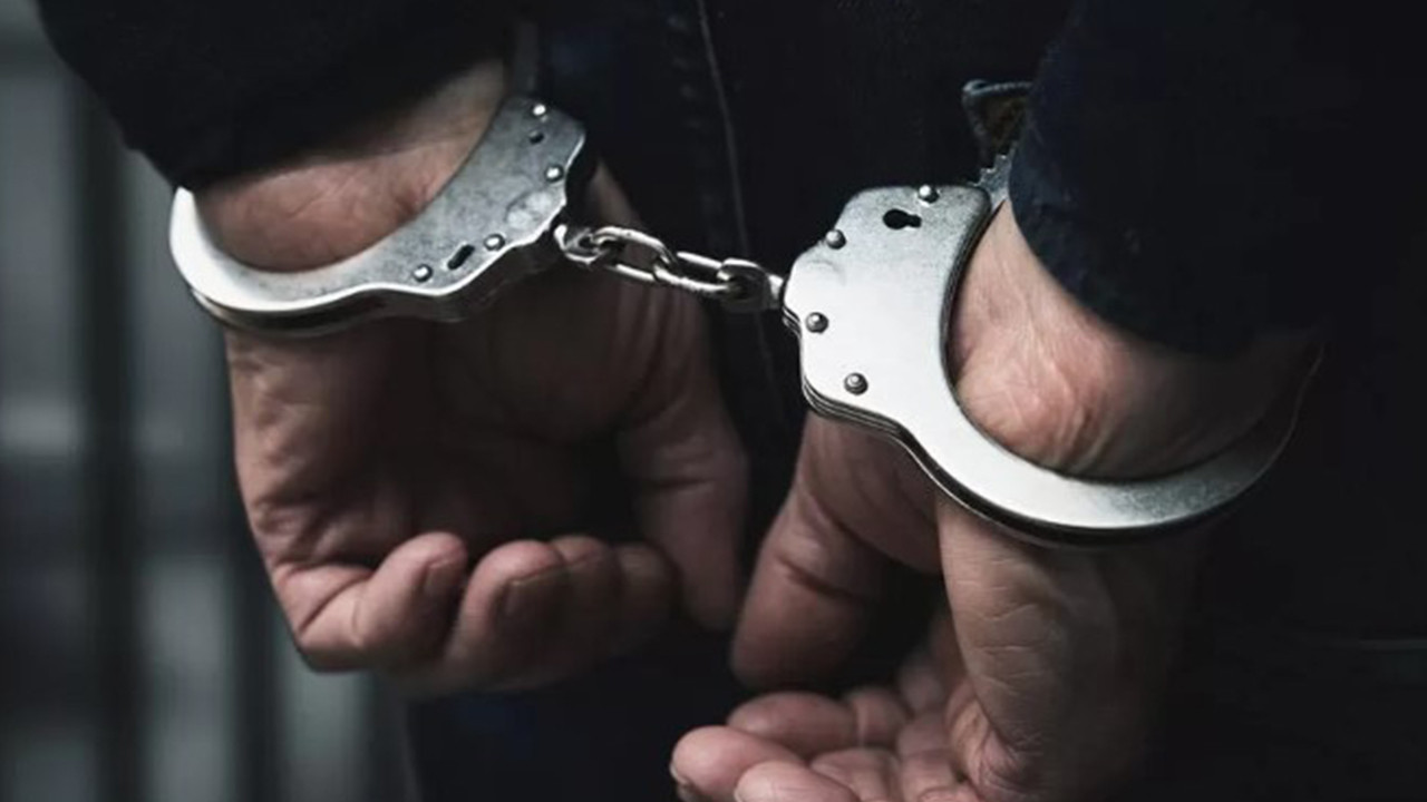 On üç ayrı suçtan aranan şüpheli yakalandı