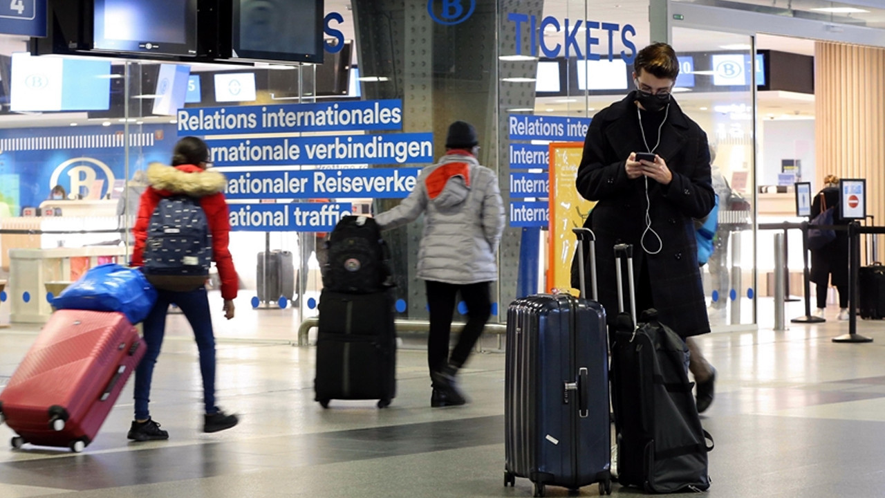 Brüksel’de şüpheli paket alarmı: 300 tren seferi iptal