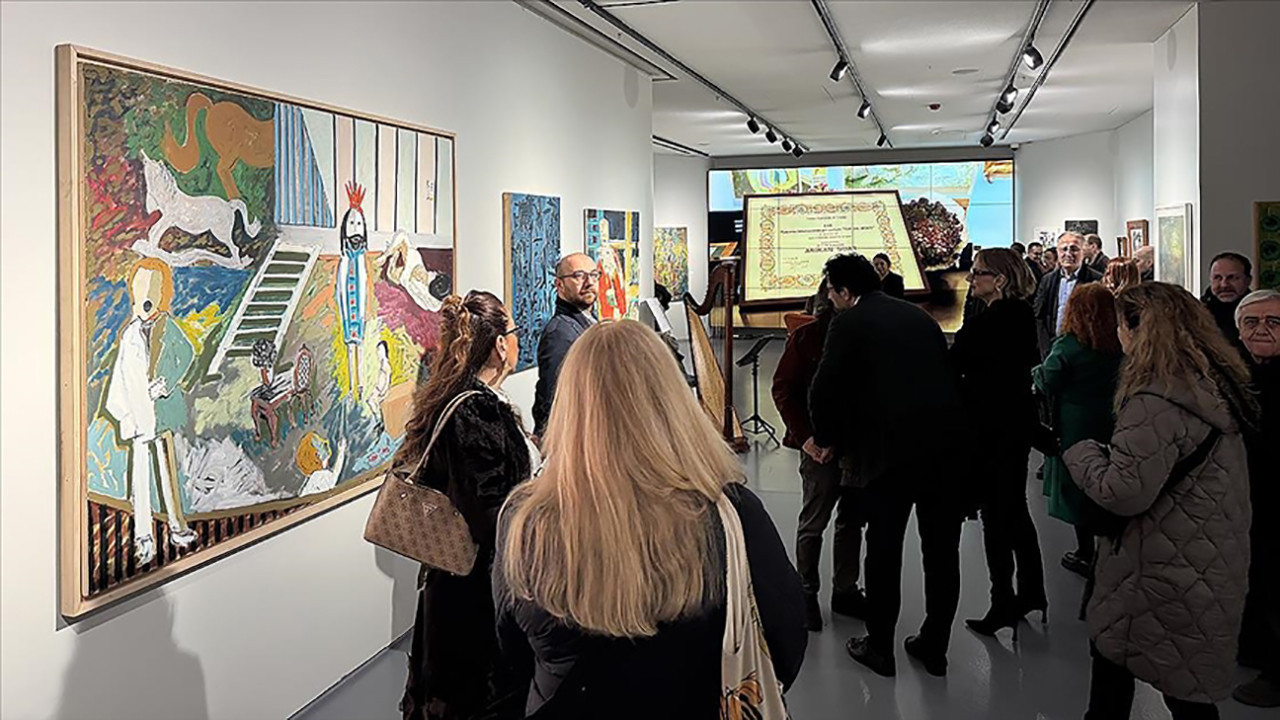 'Ses ve Renkle Sanatta 50 Yıl': Suat Arıkan’dan duygusal bir hayat sergisi