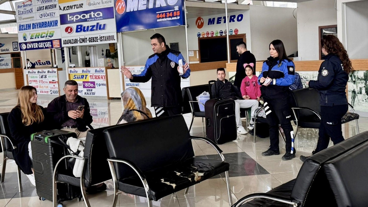 Toplum Destekli Polislerden Bozüyük Otogarına ziyaret