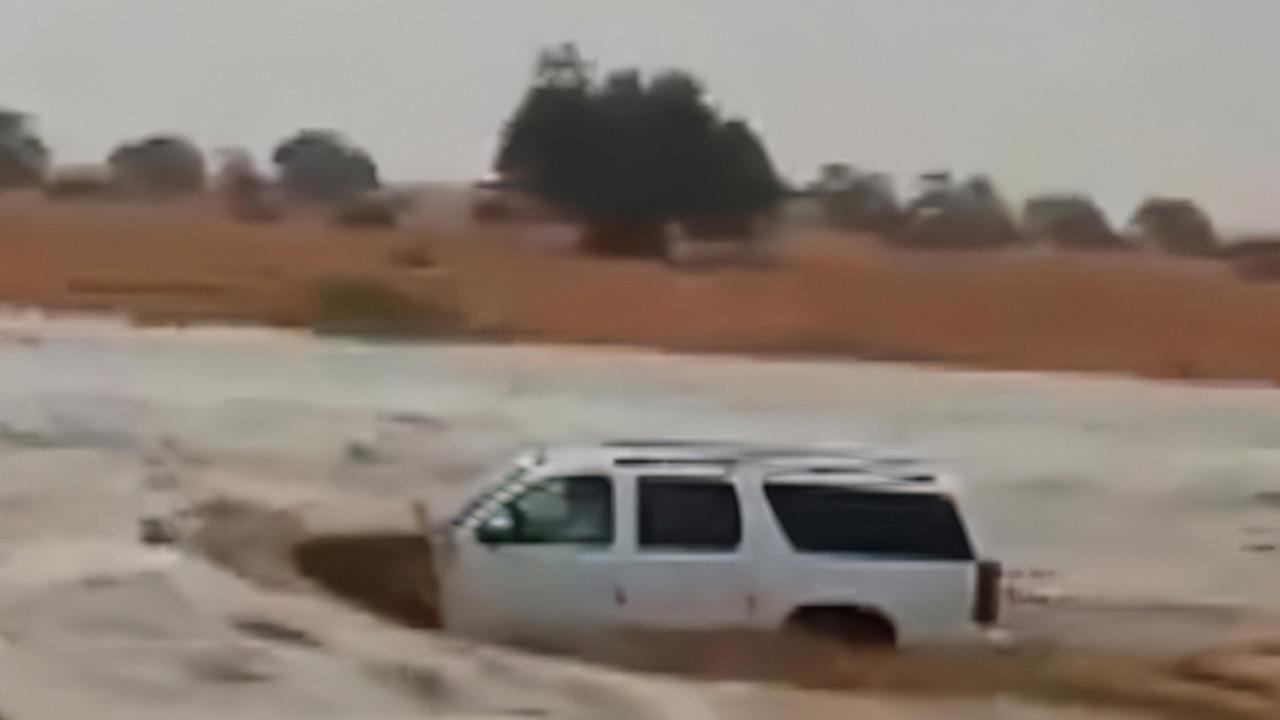 6 Arap ülkesinde fırtına ve sel uyarısı yapıldı