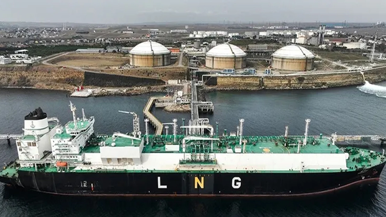 Cezayir'den yola çıkan LNG gemisi 31 Mart'ta Türkiye'ye geliyor