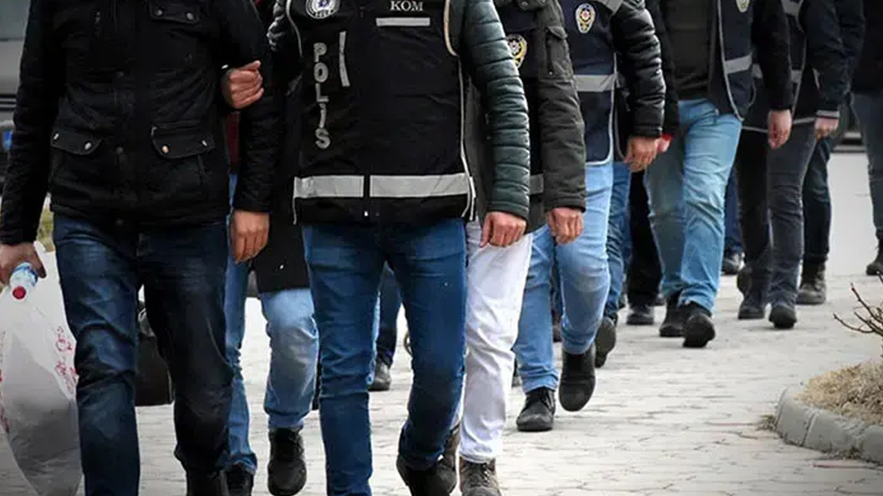 FETÖ’nün gizli haberleşme aracı ByLock’u kullandıkları belirlenen 9 şüpheli hakkında gözaltı kararı
