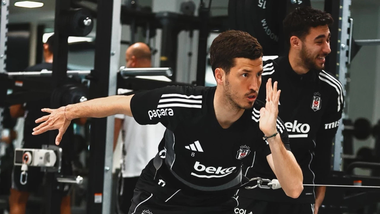 Beşiktaş Fenerbahçe derbisi için salonda çalıştı