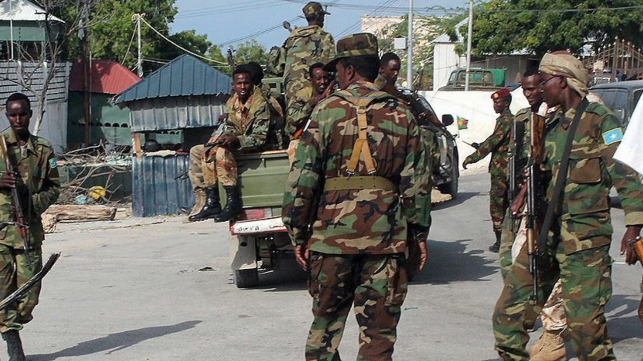 Somali'de Eş-Şebab operasyonu: 40 örgüt üyesi öldürüldü