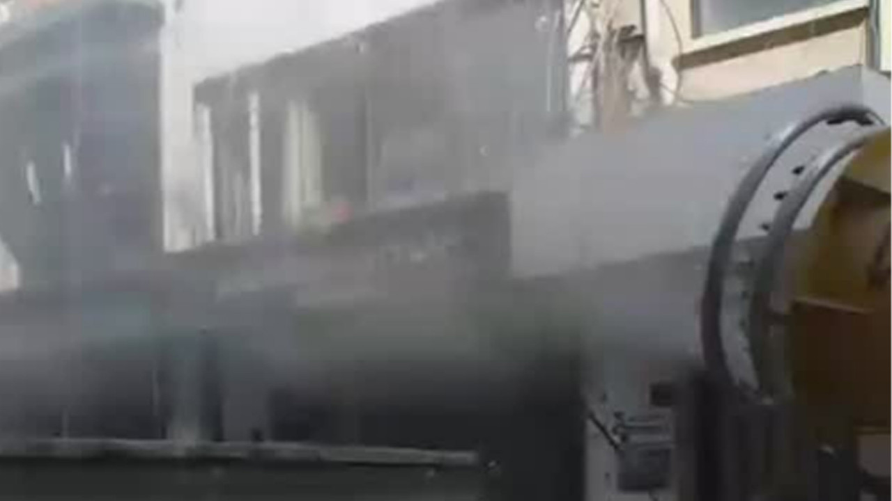 Sulama var ama göstermelik, toz duman her yeri kapladı