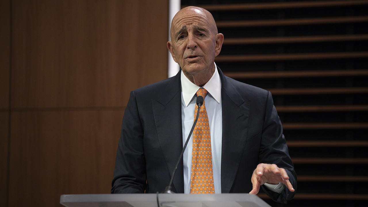 Barrack, Suriye’deki geçici yönetime destek istedi