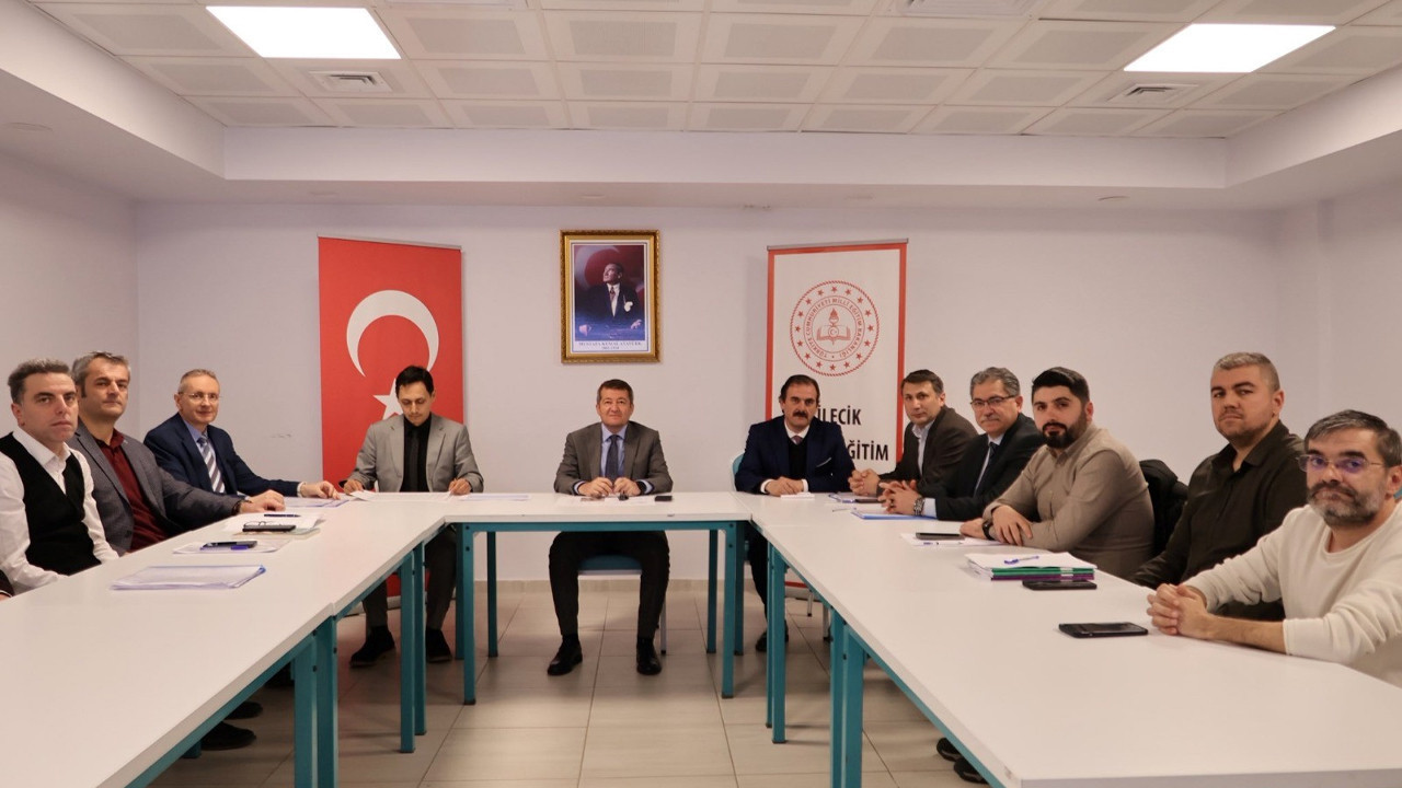 Bilecik'te lise müdürleri değerlendirme toplantısı