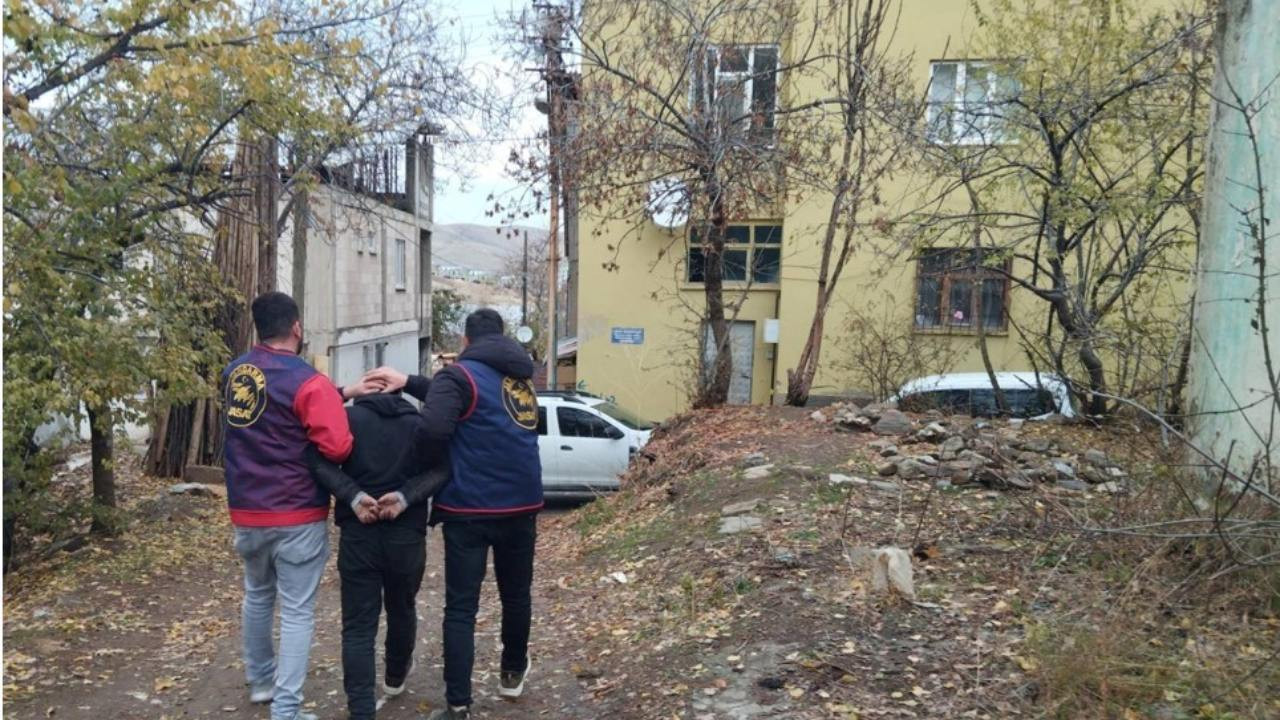 Hapis cezası bulunan şahıs kaçarken yakalandı