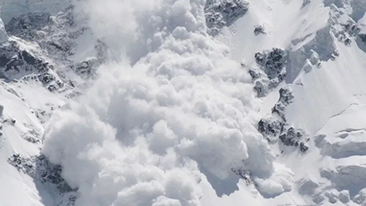 Hindistan'da çığ düştü, 6 kişi öldü