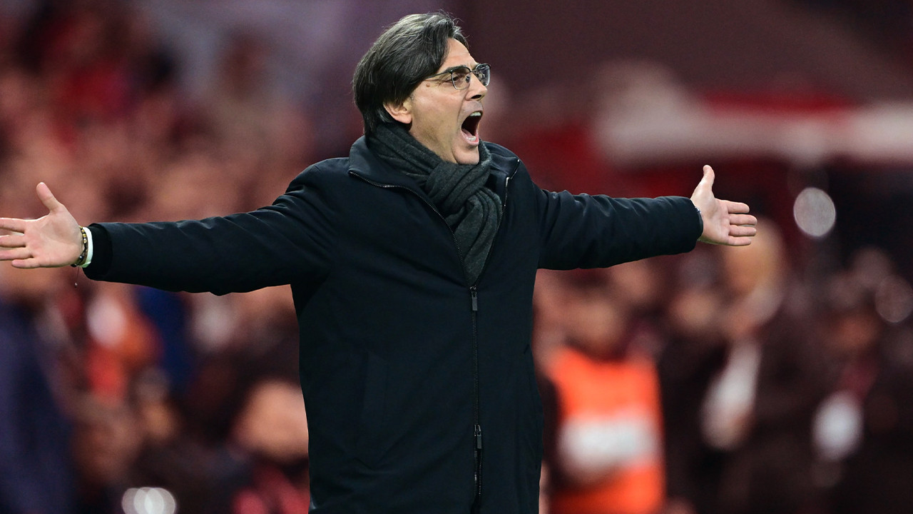 Montella Rumen gazetecinin istifa provokasyonuna kontra yaptı