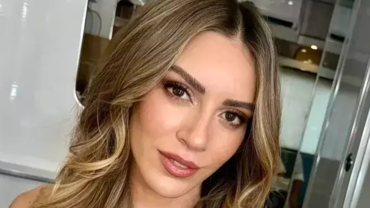 Sinem Kobal’dan gizemli paylaşım: 'Yakın Zaman...' notu merak yarattı