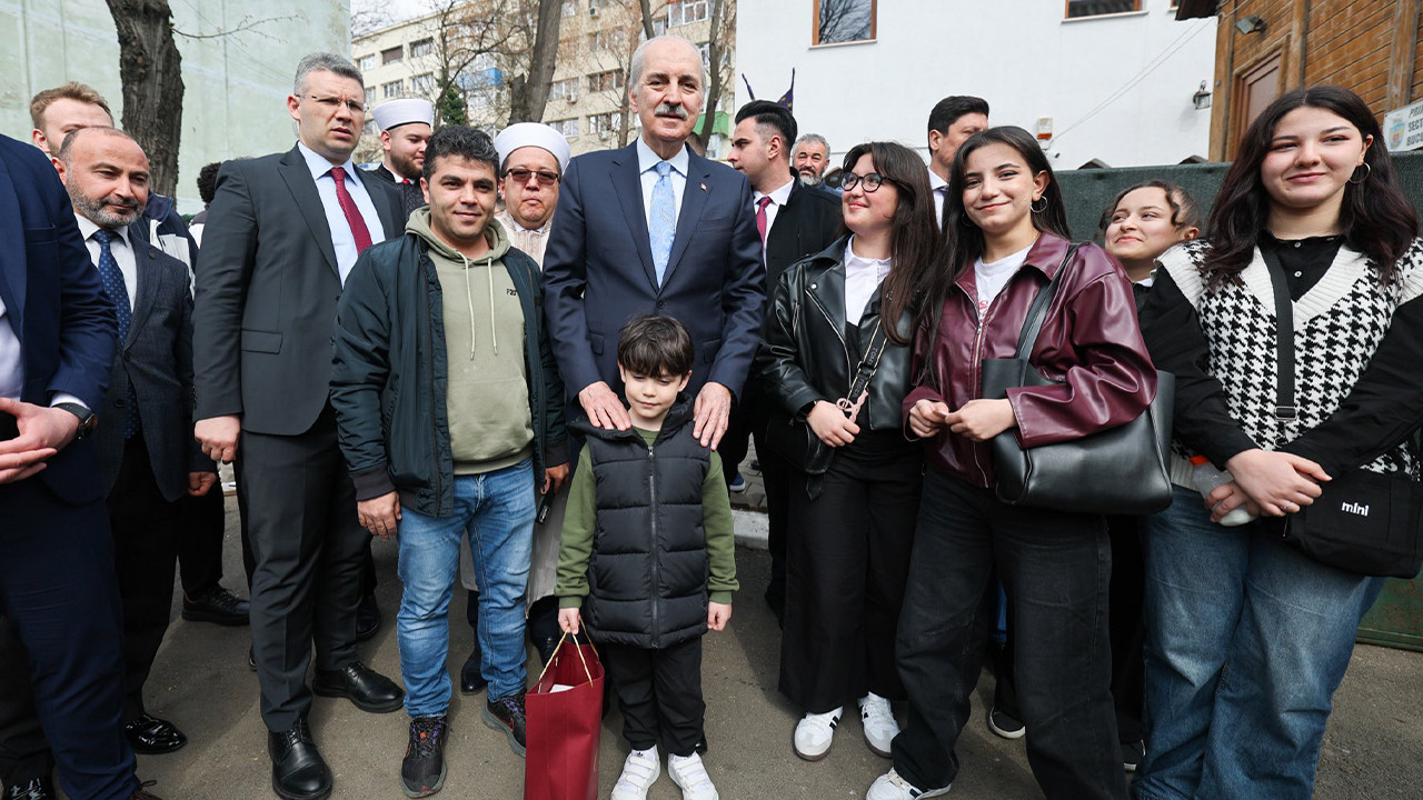 TBMM Başkanı Numan Kurtulmuş Bükreş Merkez Camii'ni ziyaret etti