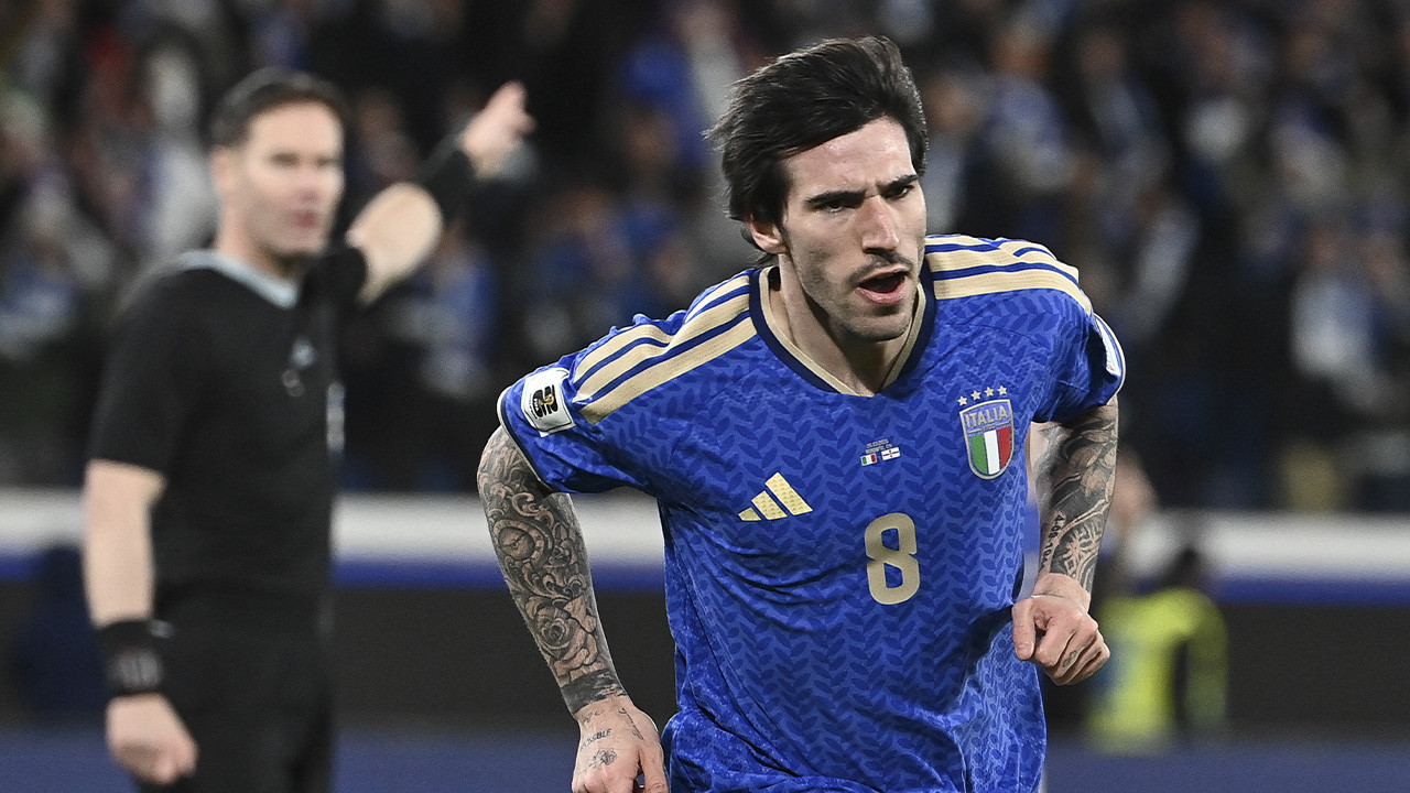 Tonali İtalya'yı Kuzey İrlanda karşısında zafere taşıdı