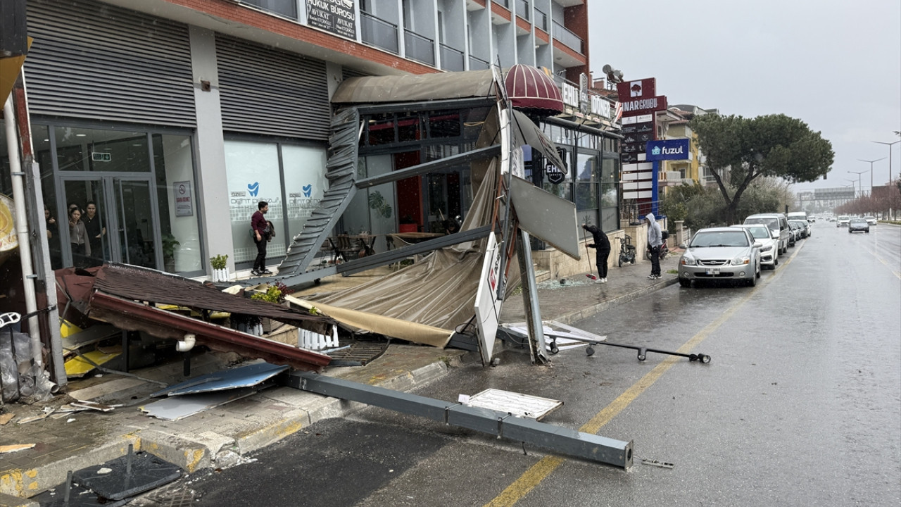 Denizli'de kuvvetli rüzgar alarmı: Yasaklar başladı