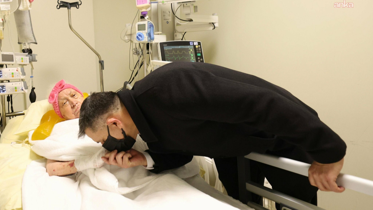 İçişleri Bakanı Çiftçi, İlkokul öğretmenini hastanede ziyaret etti