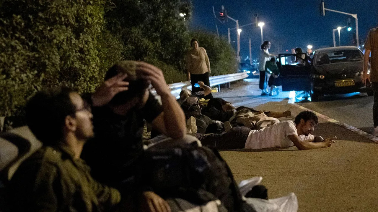 İran’dan İsrail’e füze yağdı: En az 1 ölü